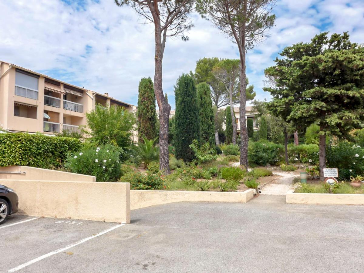 Apartment La Chenaie-4 By Interhome